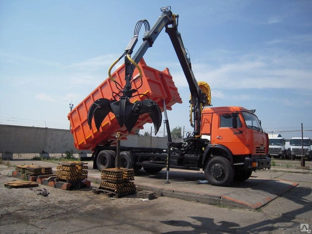 Аренда ломовоза с манипулятором в Урае от ПроМусор – вывоз мусора и металла, цена от 1511 руб