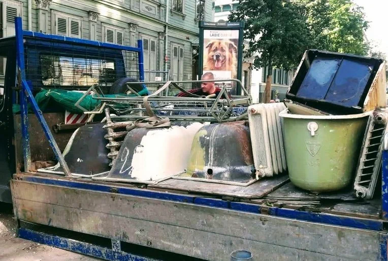 Вывоз старой сантехники в Урае от ПроМусор: быстро, недорого от 573 руб., утилизация и грузчики
