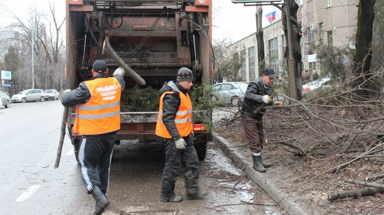Уборка после стихийного бедствия в Урае от 2970 руб